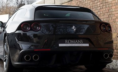 Ferrari GTC4 Lusso 25