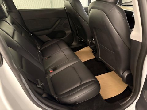 Tesla Model Y Auto RWD 5dr 6