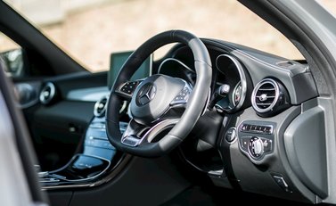 Mercedes-Benz C Class C63 Estate 14