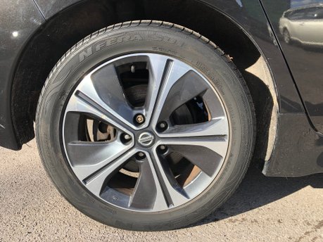 Nissan LEAF TEKNA electric 75,000 miles, service history 19