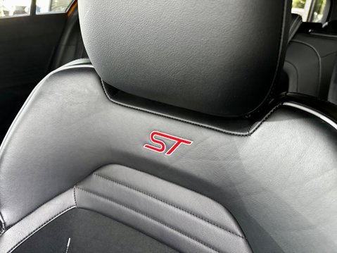 Ford Focus 2.3T EcoBoost ST Euro 6 (s/s) 5dr 41
