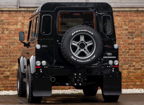 Land Rover Defender 90 XS Bowler 3