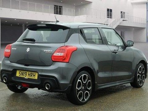 Suzuki Swift SPORT BOOSTERJET 4