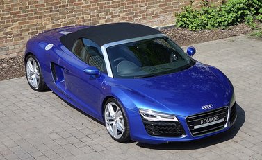 Audi R8 V10 Spyder 2