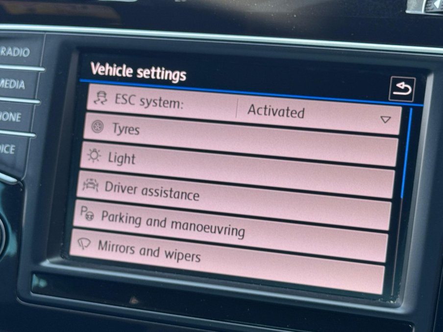 2016 Volkswagen Golf — image 26