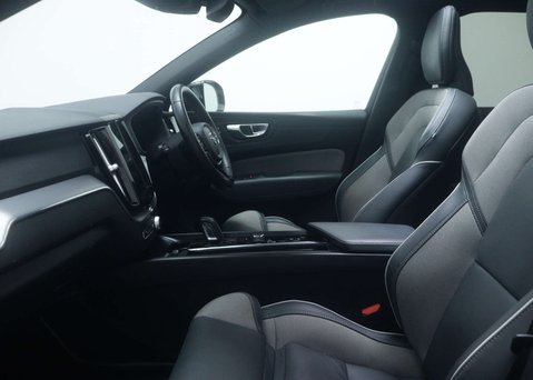 Volvo XC60 2.0 XC60 R-Design T6 Recharge AWD Auto 4WD 5dr 47