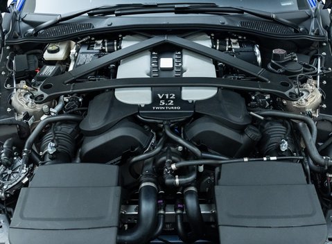 Aston Martin V12 Vantage Roadster 54