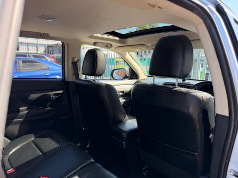 Mitsubishi Outlander 2.0 Outlander GX 4h PHEV Auto 4WD 5dr 32