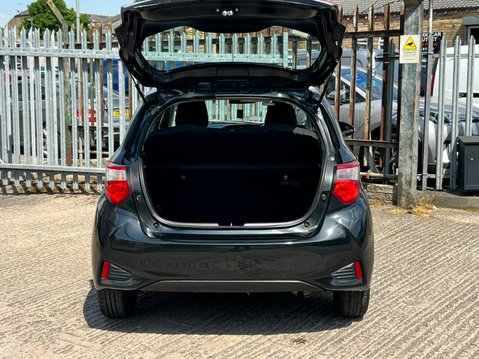 Toyota Yaris VVT-I ACTIVE 24