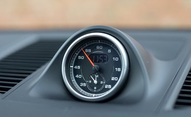 Porsche Macan Turbo 19