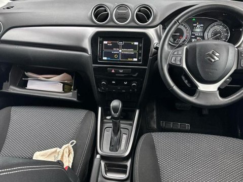 Suzuki Vitara SZ-T 3