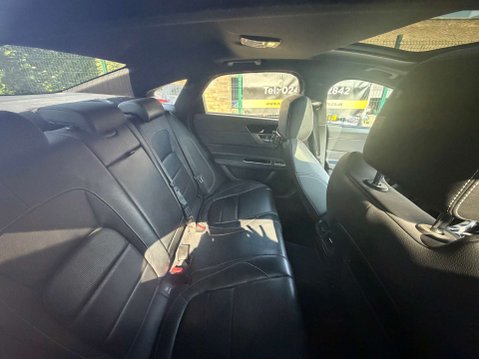 Jaguar XF 3.0 XF V6 S D Auto 4dr 7