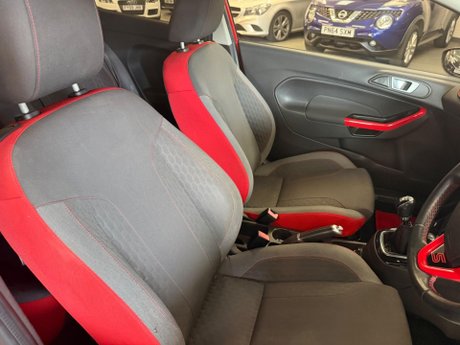 Ford Fiesta 1.0T EcoBoost Zetec S Red Edition Euro 6 (s/s) 3dr 12