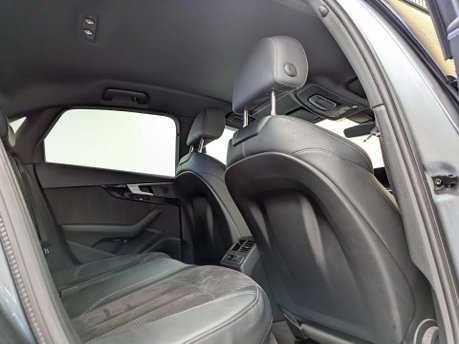 Audi A4 2.0 A4 Black Edition 35 TFSI 4dr 40