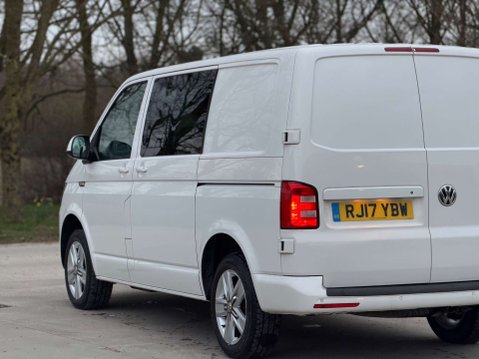 Volkswagen Transporter 2.0 Transporter T32 Highline TDI BlueMotion Technology 25