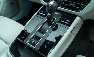 Porsche Macan GTS 26