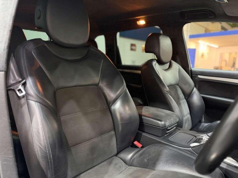 Porsche Cayenne 4.8 GTS SUV 5dr Petrol Tiptronic S AWD (332 g/km, 405 bhp) 27