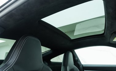 Porsche 911 Carrera 4S (992) 13