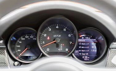 Porsche Macan GTS 15