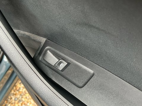 Skoda Karoq SE TECHNOLOGY TSI DSG 37