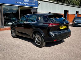 Nissan Qashqai 1.3 Qashqai Acenta Premium DiG-T MHEV CVT 5dr 9