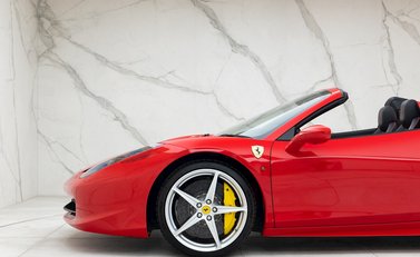 Ferrari 458 Spider 27