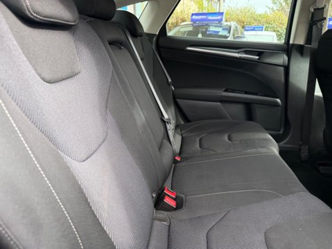 Ford Mondeo 1.6 TDCi ECOnetic Titanium Euro 5 (s/s) 5dr 26