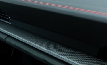 Porsche 911 Carrera 4 GTS (992) 25