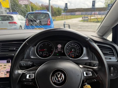Volkswagen Golf 1.6 TDI BlueMotion Tech SE Nav Euro 6 (s/s) 5dr 30