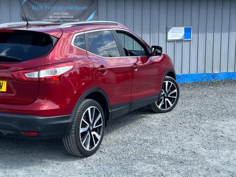 Nissan Qashqai 1.6 dCi Tekna 2WD Euro 6 (s/s) 5dr 28