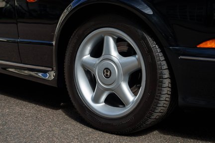 Bentley Continental T 9