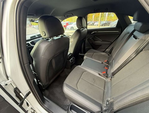 Audi Q3 1.5 TFSI CoD 35 Black Edition Sportback 5dr Petrol Manual Euro 6 (s/s) (150 38