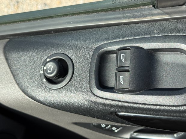 Ford Transit Custom Crew Cab AUTO SWB L1H1 320 Active Air Con Alloys Nav Sensors EURO 6 NO VAT 27