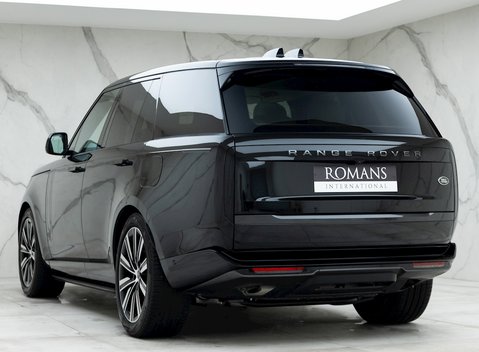 Land Rover Range Rover P510e First Edition 3