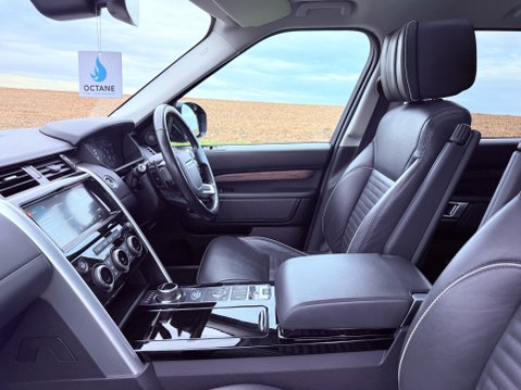 Land Rover Discovery SDV6 HSE LUXURY 38