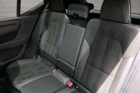 Volvo XC40 1.5 XC40 R-Design T4 Recharge Auto 5dr 26