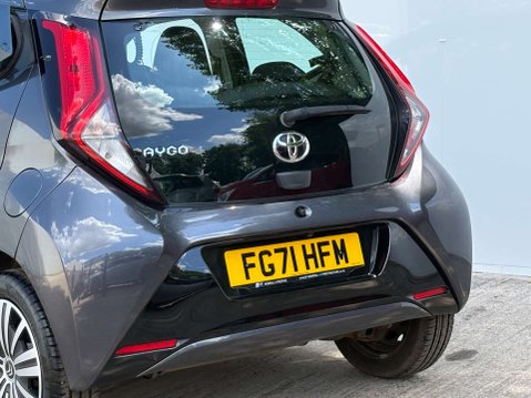 Toyota Aygo 1.0 Aygo X-Play TSS VVT-i 5dr 33