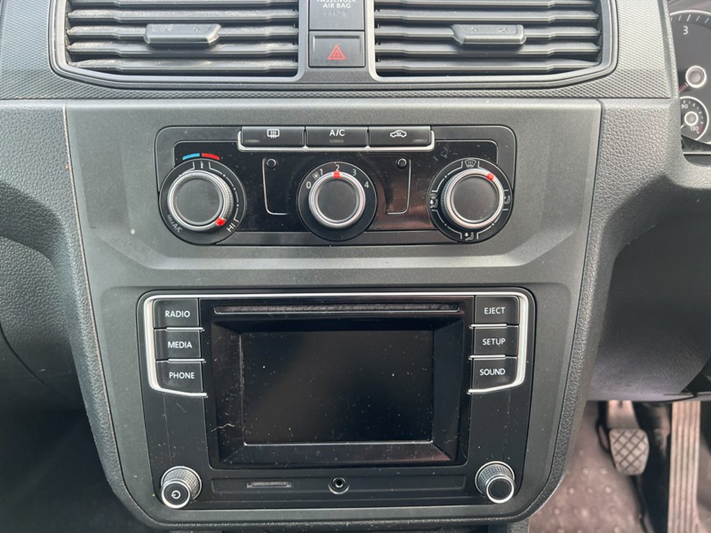 2018 Volkswagen CaddySWB L1H1 C20 Tdi Trendline AIR CON EURO 6 NO VAT — thumbnail 41 of 51