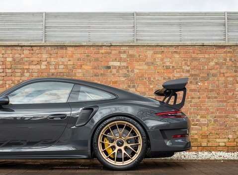 Porsche 911 (991.2) GT3 RS Weissach 33