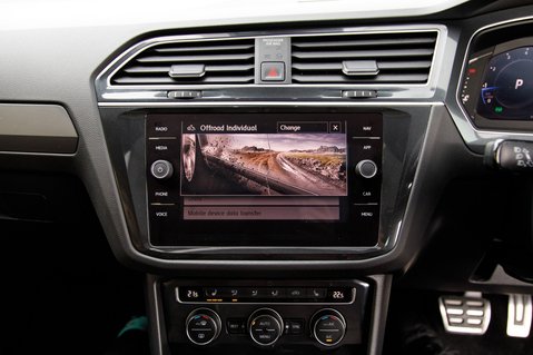 Volkswagen Tiguan SEL TSI 4MOTION DSG 30