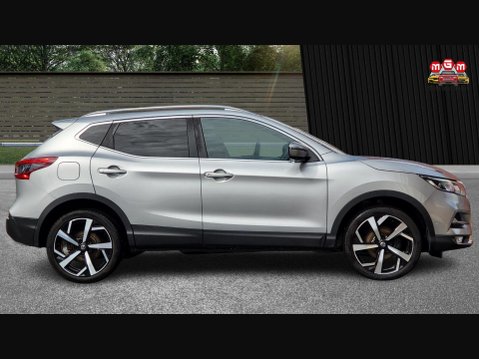 Nissan Qashqai TEKNA PLUS DIG-T 9