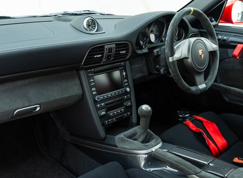 Porsche 911 GT3 RS (997.2) 21