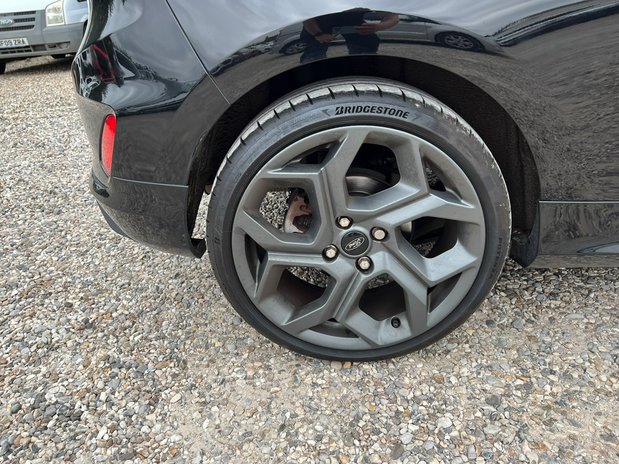 Ford Fiesta SWB (SOLD) L1H1 Low Roof Sport Air Con Alloys EURO 6 NO VAT 13