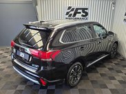 Mitsubishi Outlander 2.0h 12kWh GX4h SUV 5dr Petrol Plug-in Hybrid CVT 4WD Euro 6 (s/s) (200 ps) 44