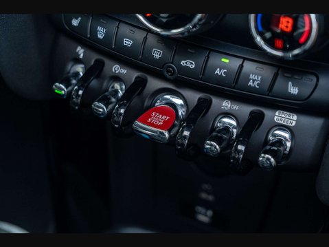 Mini Hatch 2.0 John Cooper Works Auto 3dr 17