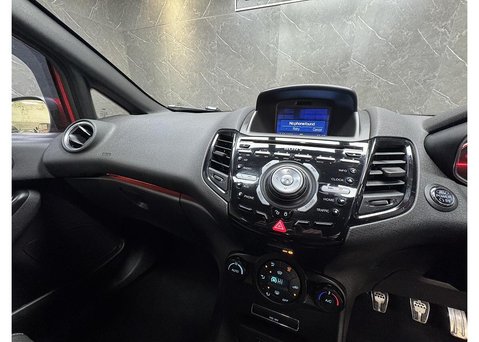 Ford Fiesta 1.6T EcoBoost ST-3 Hatchback 3dr Petrol Manual Euro 6 (182 ps) 68