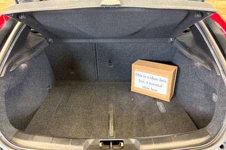 Volvo V40 1.6 T4 SE Lux Nav Hatchback 5dr Petrol Powershift Euro 5 (s/s) (180 ps) 16