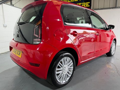 Volkswagen Up 1.0 Move up! Euro 6 (s/s) 5dr 8