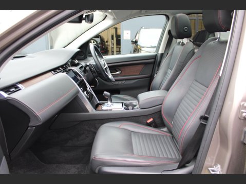 Land Rover Discovery Sport R-DYNAMIC HSE PHEV 10
