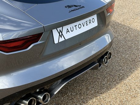 Jaguar F-Type 75 29